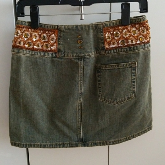 Beaded Detail Jean Skirt - Picture 2 of 3
